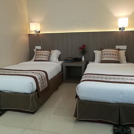 Golden Hill Hotel - Lashio מראה חיצוני תמונה