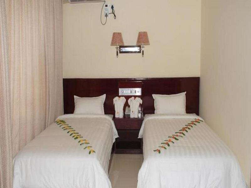 Golden Hill Hotel - Lashio מראה חיצוני תמונה