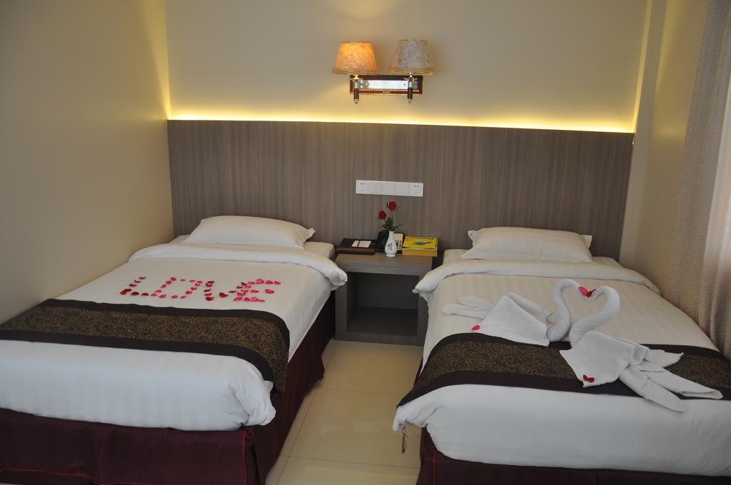Golden Hill Hotel - Lashio מראה חיצוני תמונה