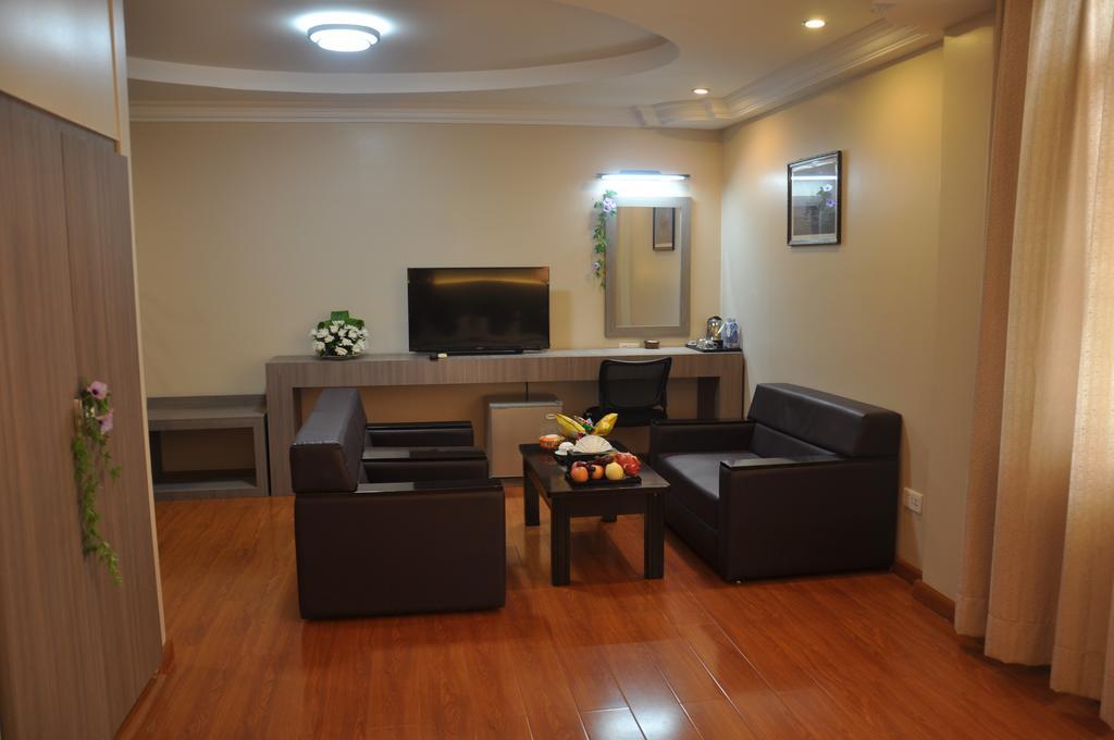 Golden Hill Hotel - Lashio מראה חיצוני תמונה