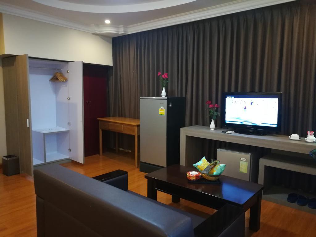 Golden Hill Hotel - Lashio מראה חיצוני תמונה